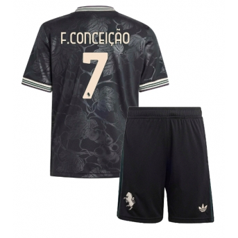 Billige Fotballdrakt Juventus Francisco Conceicao #7 Replika Tredjedraktsett Barn 2025-26 Kortermet (med bukser)